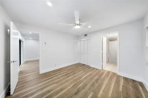 21905 Lake Forest Circle Boca Raton FL 33433