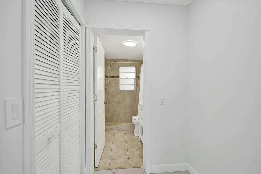 2201 SE 9th Street Pompano Beach FL 33062