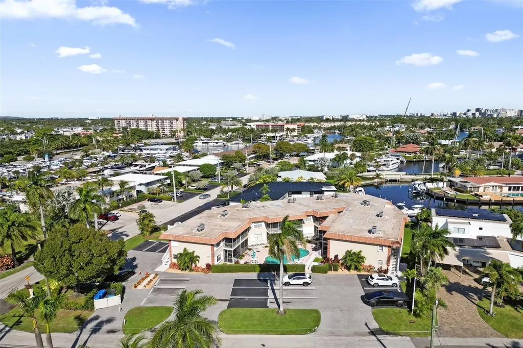 2201 SE 9th Street Pompano Beach FL 33062