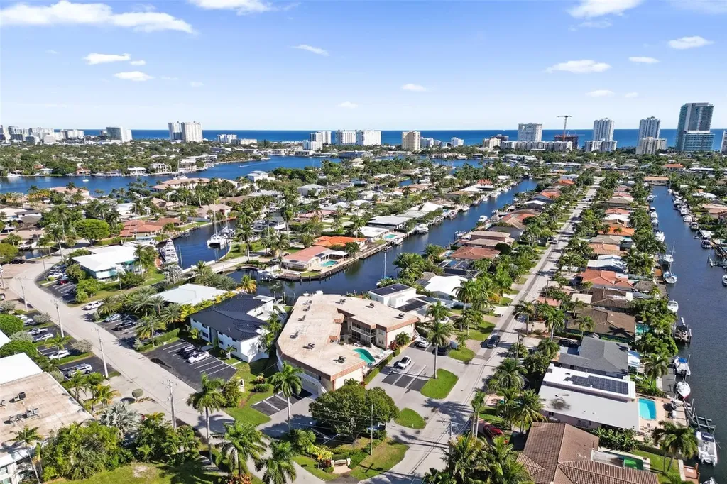 2201 SE 9th Street Pompano Beach FL 33062