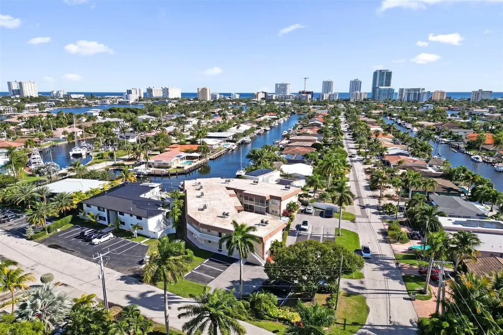 2201 SE 9th Street Pompano Beach FL 33062
