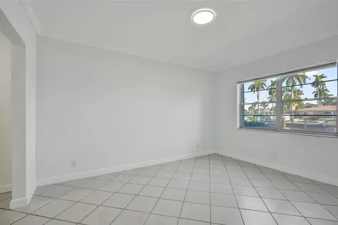 2201 SE 9th Street Pompano Beach FL 33062