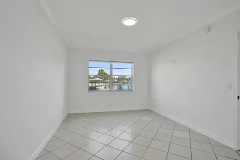 2201 SE 9th Street Pompano Beach FL 33062