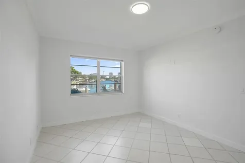 2201 SE 9th Street Pompano Beach FL 33062