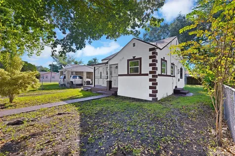 1114 NW 39th Street Miami FL 33127