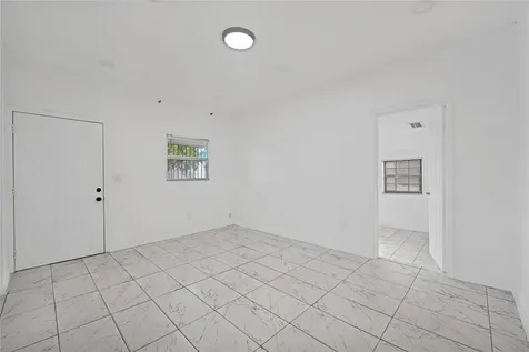 1114 NW 39th Street Miami FL 33127