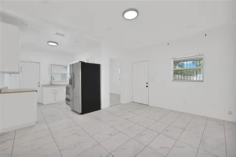 1114 NW 39th Street Miami FL 33127