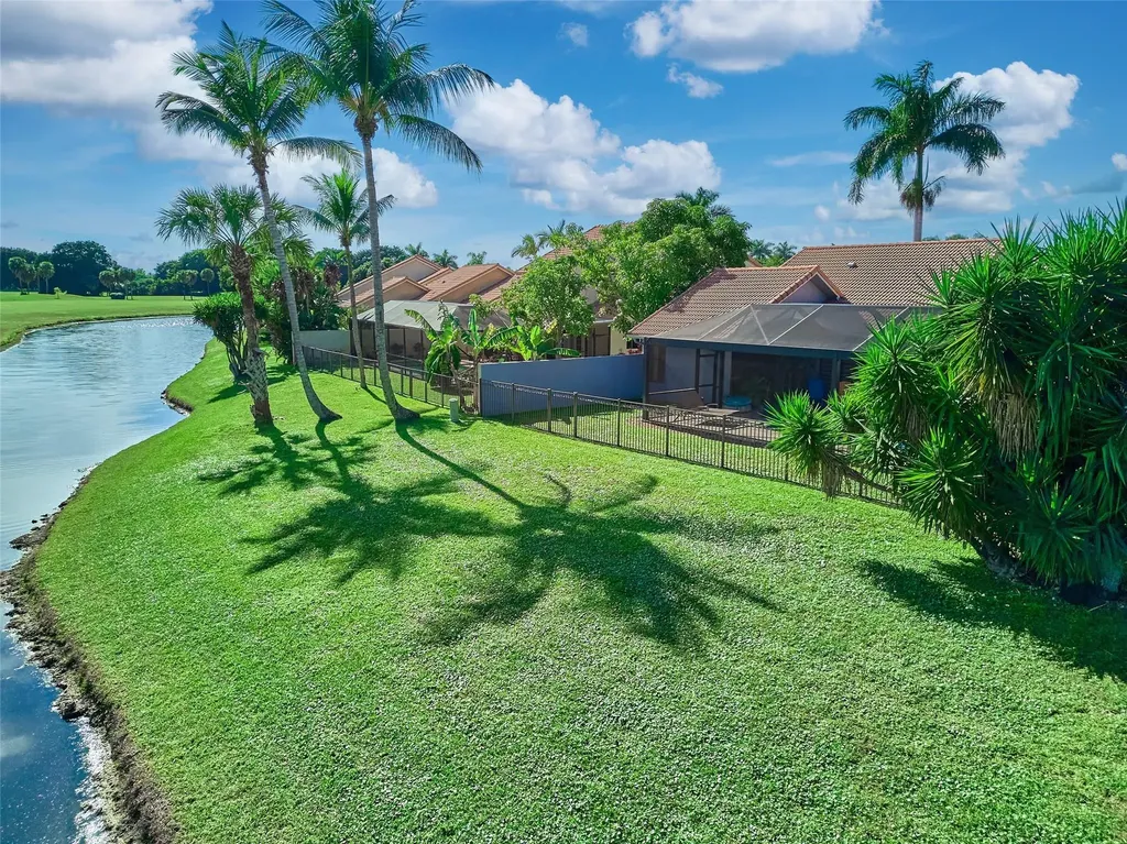 19284 Cherry Hills Terrace Boca Raton FL 33498