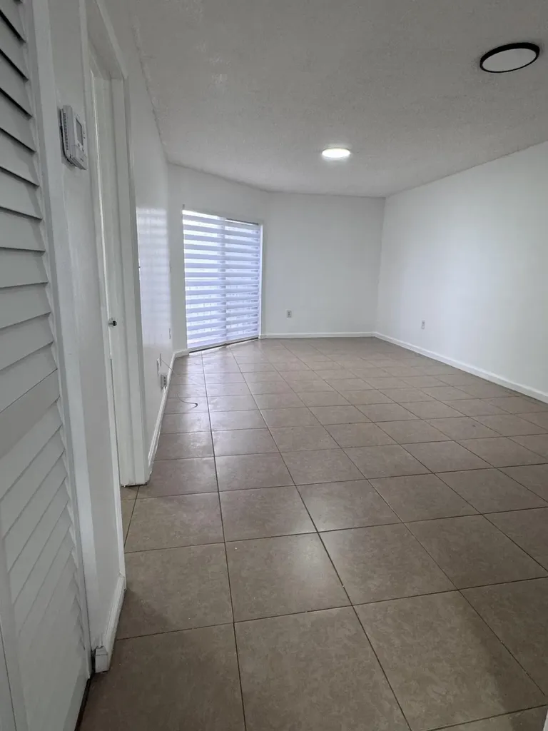 9968 Nob Hill Lane Sunrise FL 33351