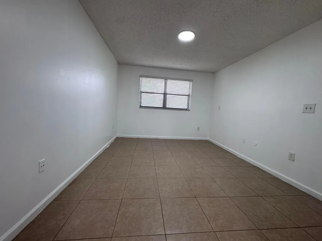 9968 Nob Hill Lane Sunrise FL 33351