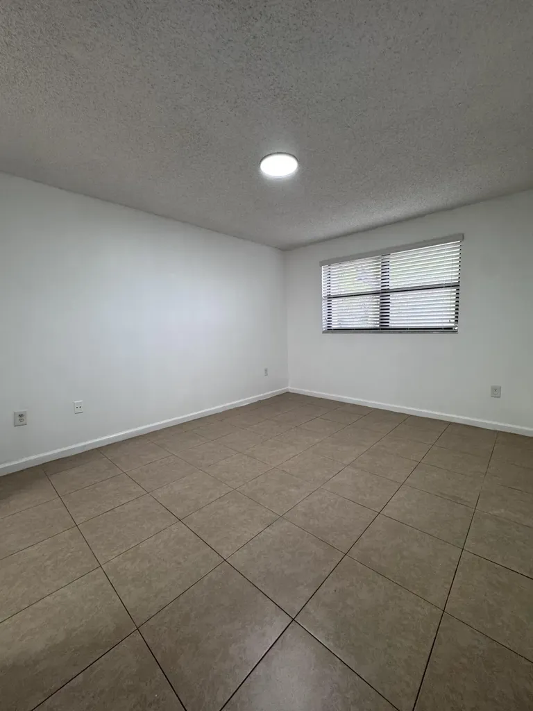 9968 Nob Hill Lane Sunrise FL 33351