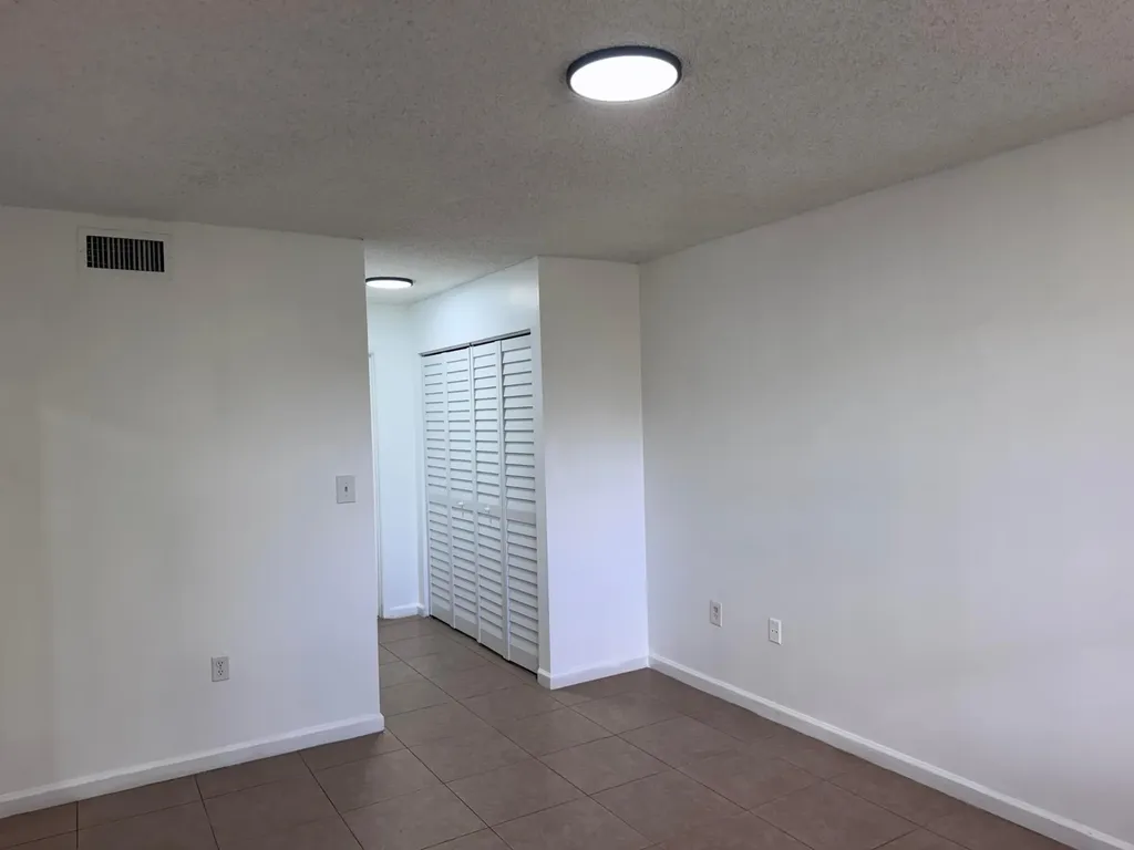 9968 Nob Hill Lane Sunrise FL 33351