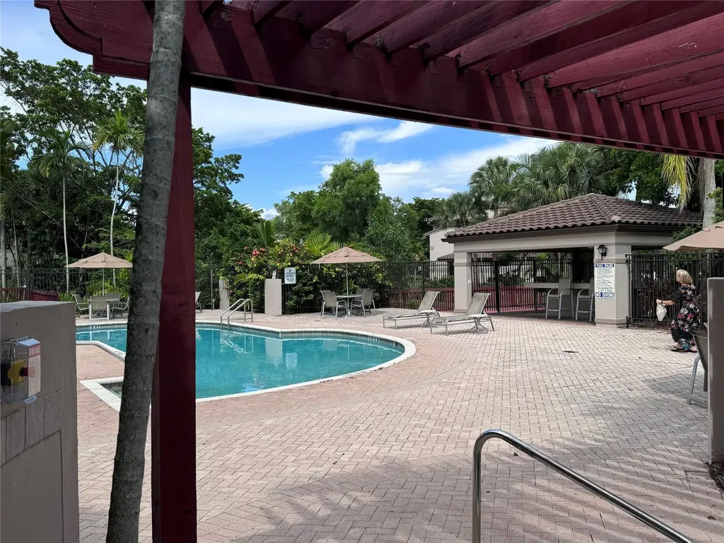 9968 Nob Hill Lane Sunrise FL 33351