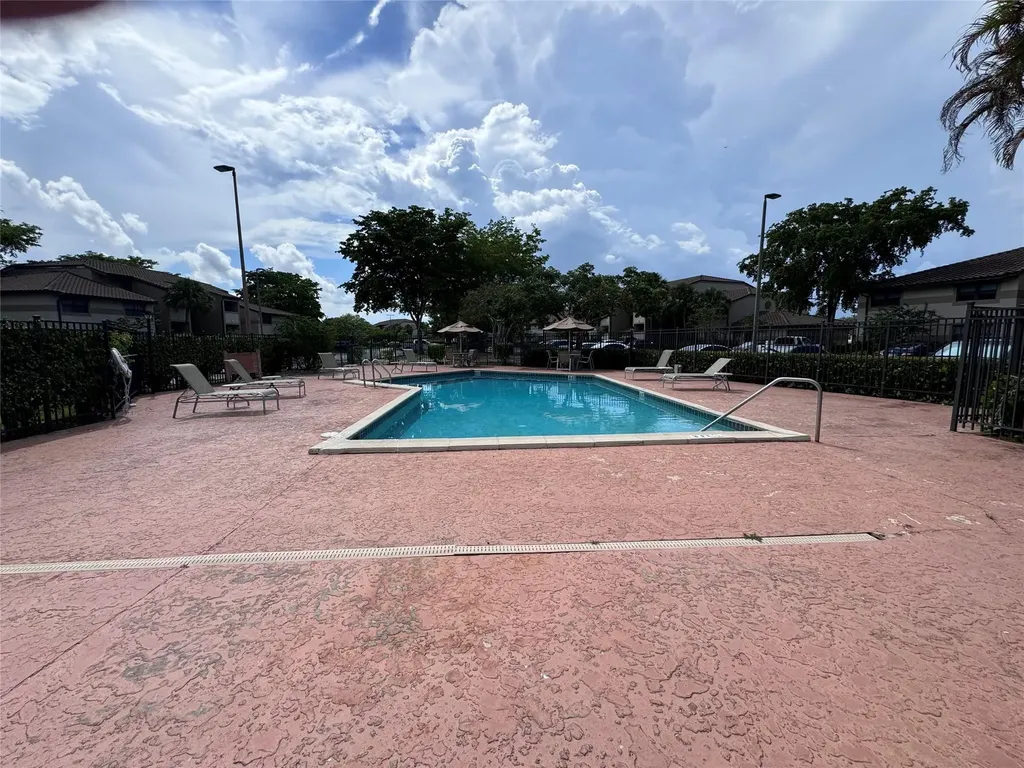 9968 Nob Hill Lane Sunrise FL 33351