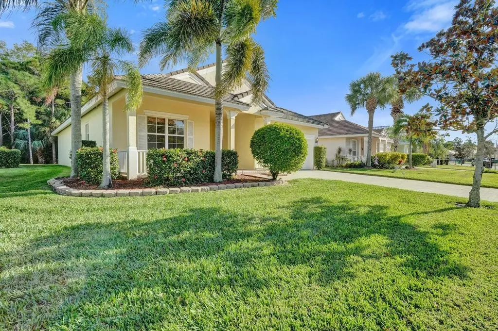 118 NW Pleasant Grove Way Port St Lucie FL 34986