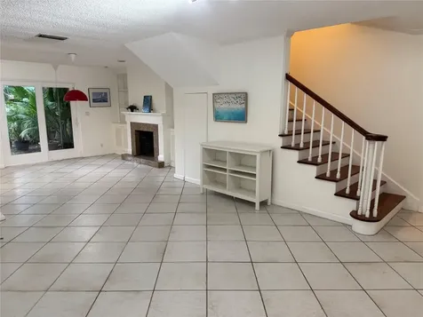619 Kensington Place Wilton Manors FL 33305