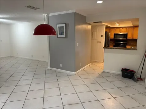 619 Kensington Place Wilton Manors FL 33305