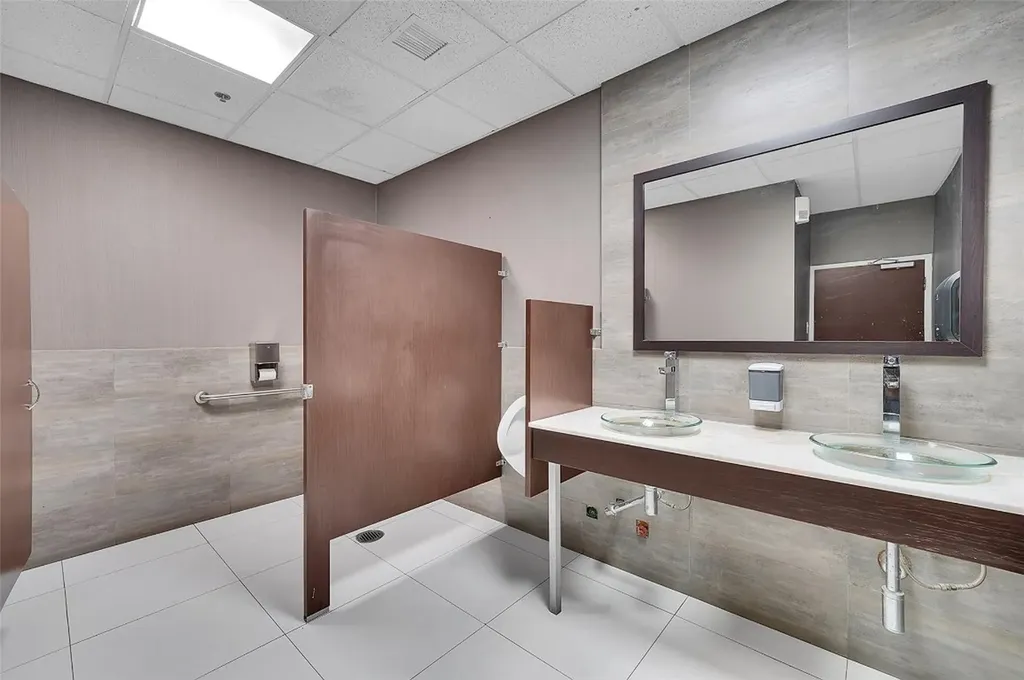 12550 Biscayne Boulevard North Miami FL 33181