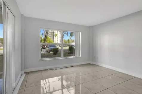 Lauderhill FL 33319