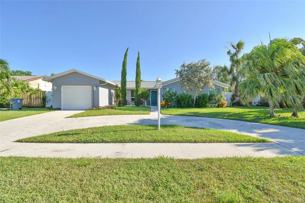 6550 Country Wood Way Delray Beach FL 33484