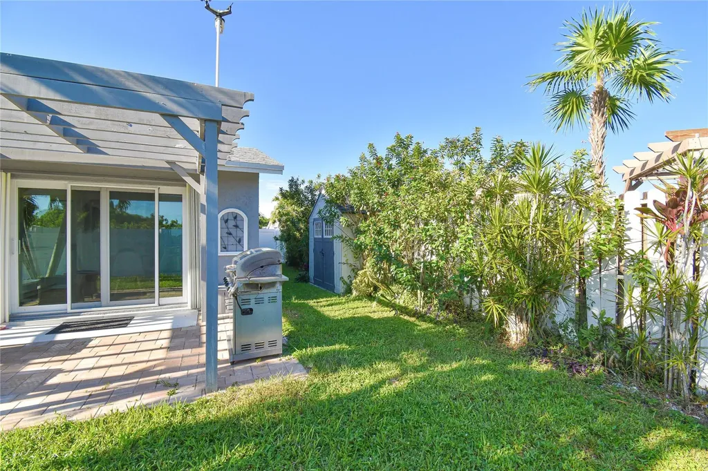6550 Country Wood Way Delray Beach FL 33484