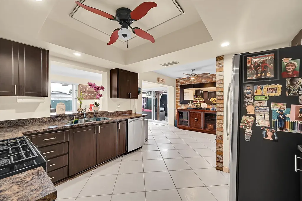 9661 NW 24th Place Sunrise FL 33322