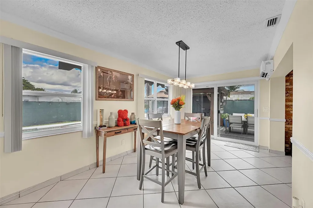 9661 NW 24th Place Sunrise FL 33322