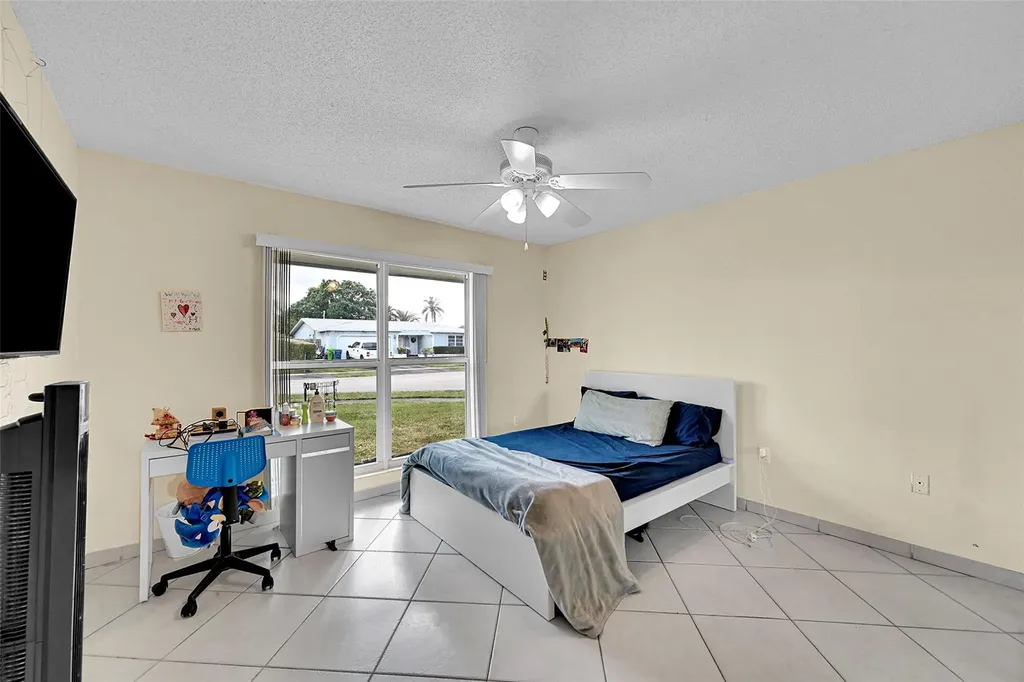 9661 NW 24th Place Sunrise FL 33322