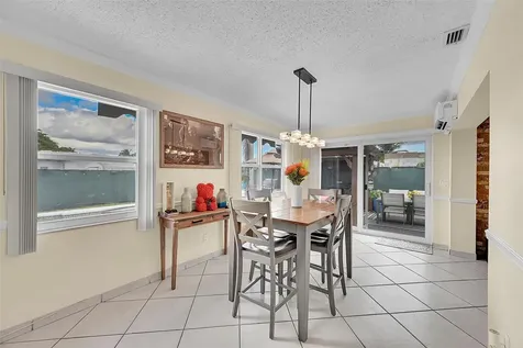 9661 NW 24th Place Sunrise FL 33322
