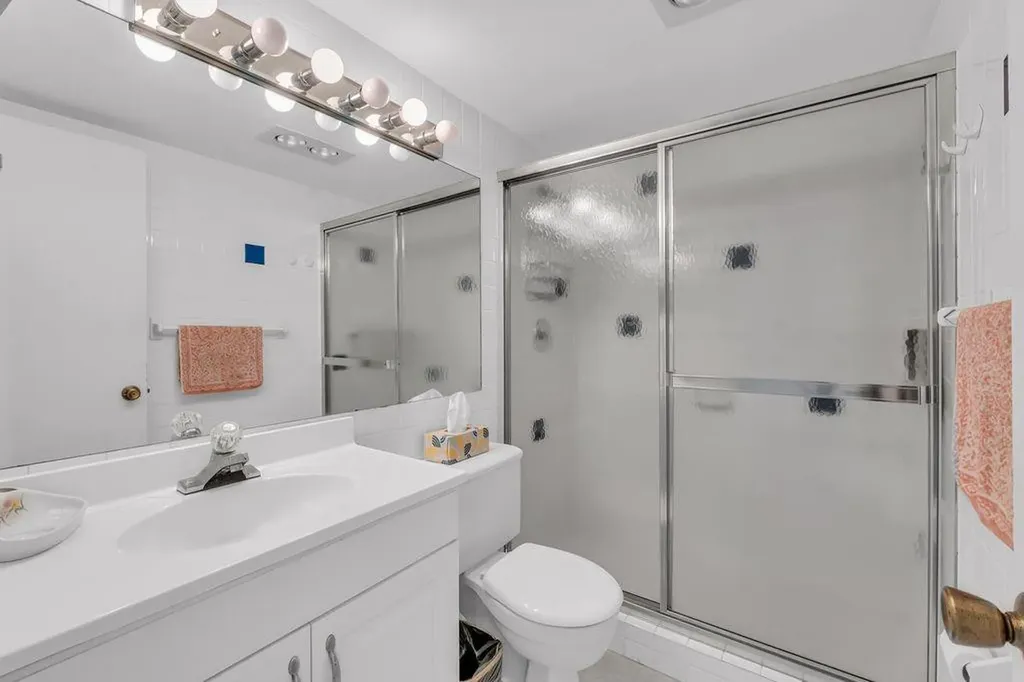 4037 Swansea B Deerfield Beach FL 33442