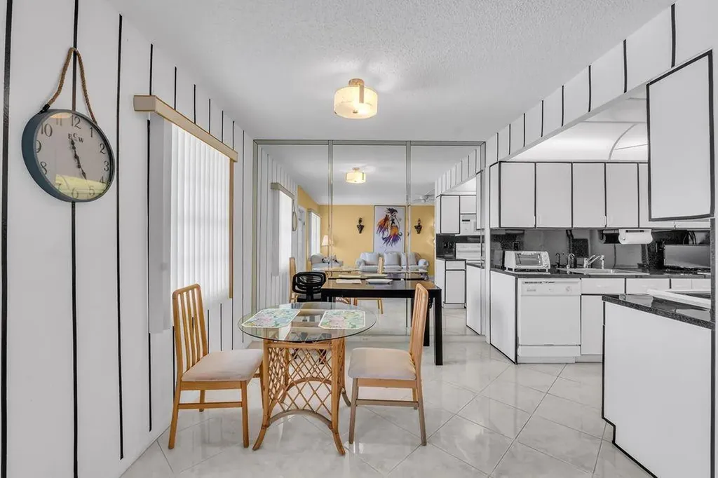 4037 Swansea B Deerfield Beach FL 33442