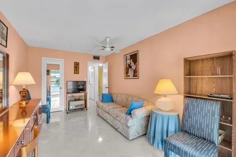 4037 Swansea B Deerfield Beach FL 33442