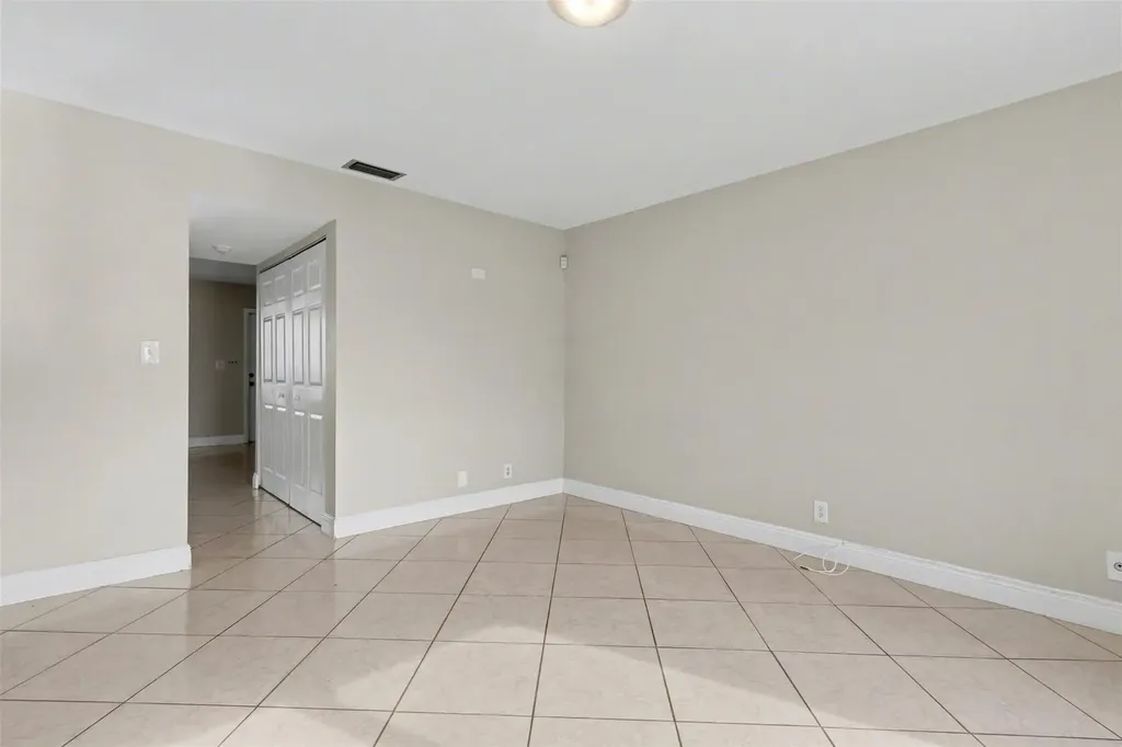 1874 SW 81st Lane Davie FL 33324