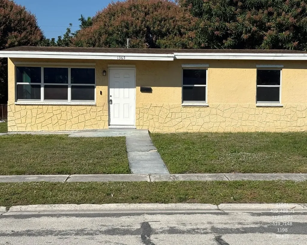 1365 11th Street West Palm Beach FL 33401