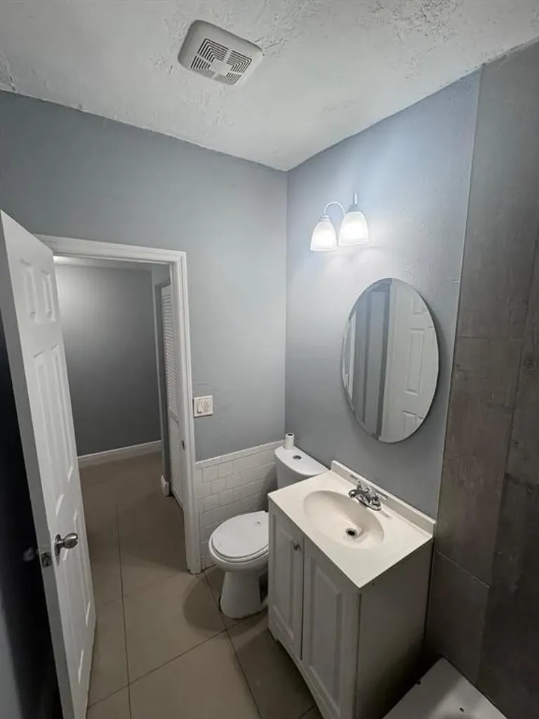 1365 11th Street West Palm Beach FL 33401