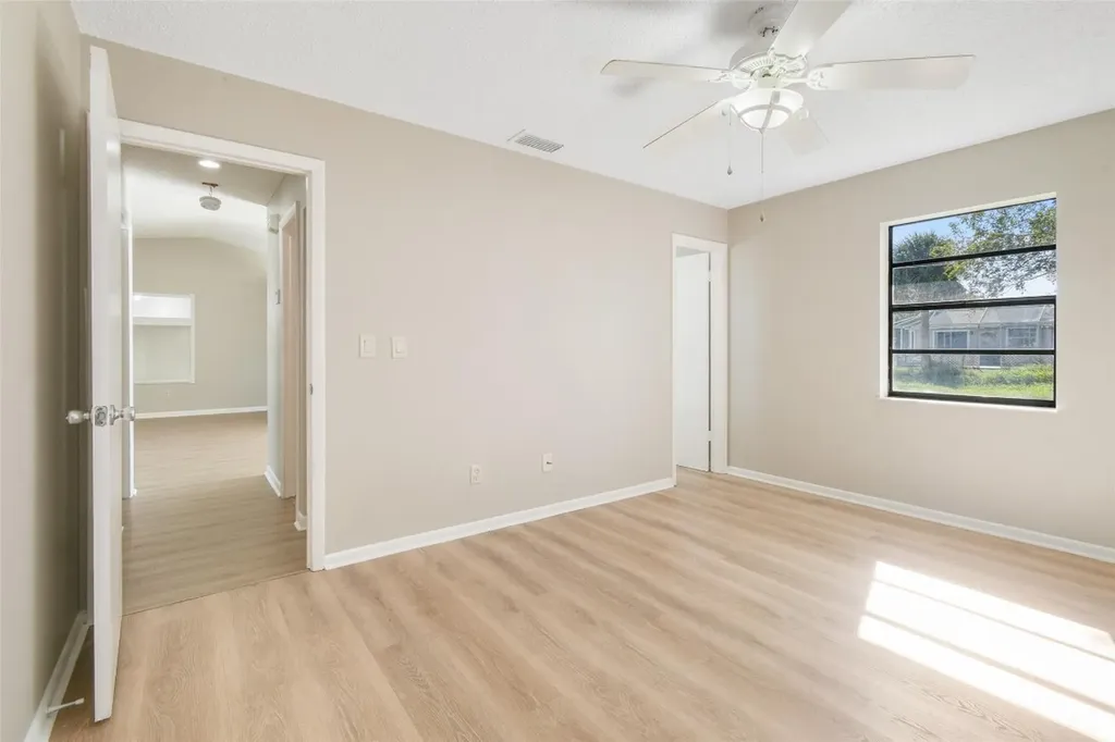516 SW Buswell Avenue Port St Lucie FL 34983