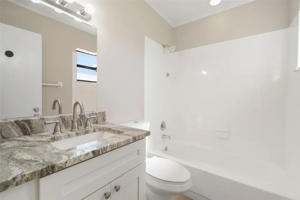 516 SW Buswell Avenue Port St Lucie FL 34983