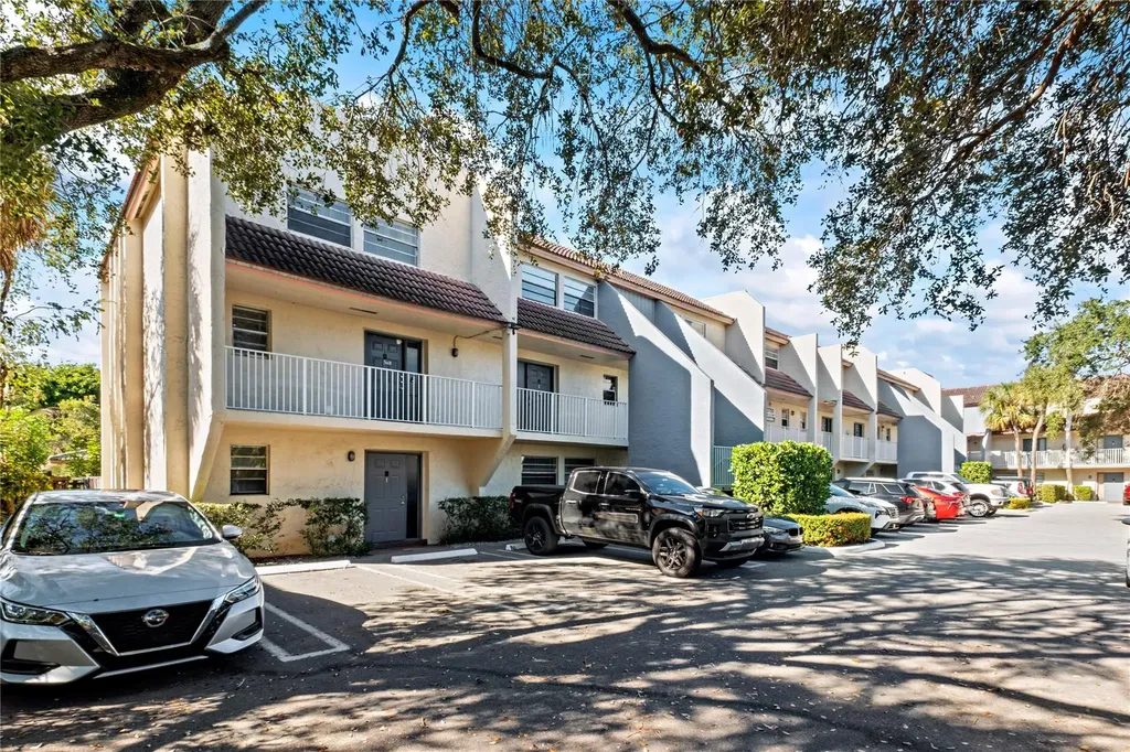 3750 NW 115th Way Coral Springs FL 33065