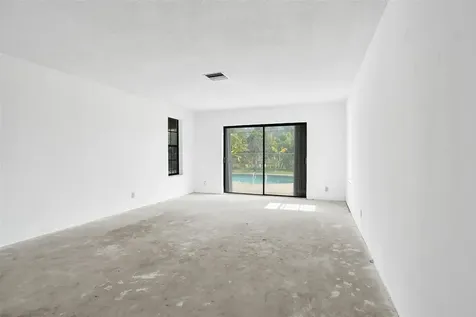 65 W Palm Drive Margate FL 33063