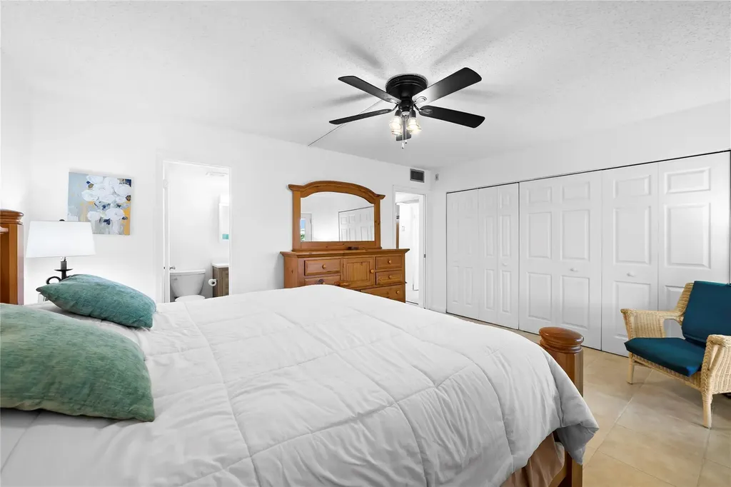 1111 Cambridge Deerfield Beach FL 33442