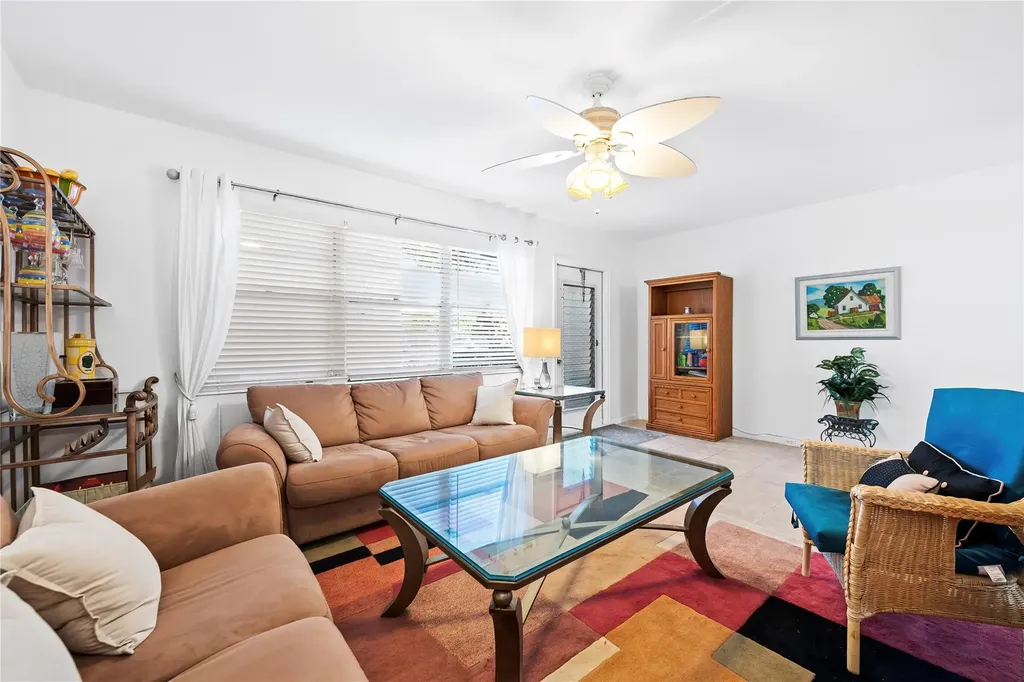 1111 Cambridge Deerfield Beach FL 33442