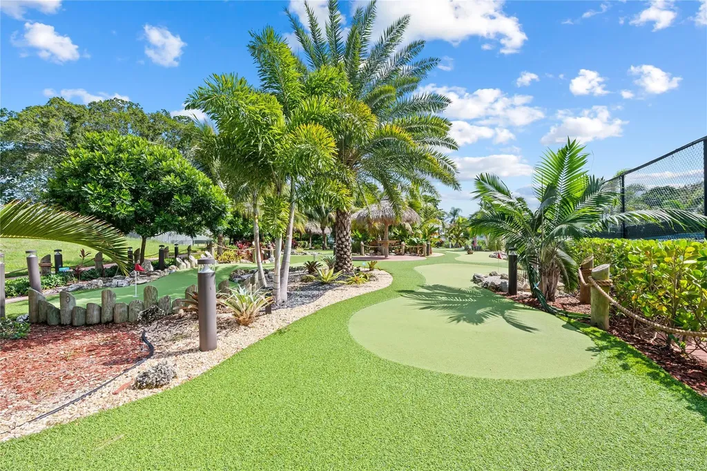 1111 Cambridge Deerfield Beach FL 33442