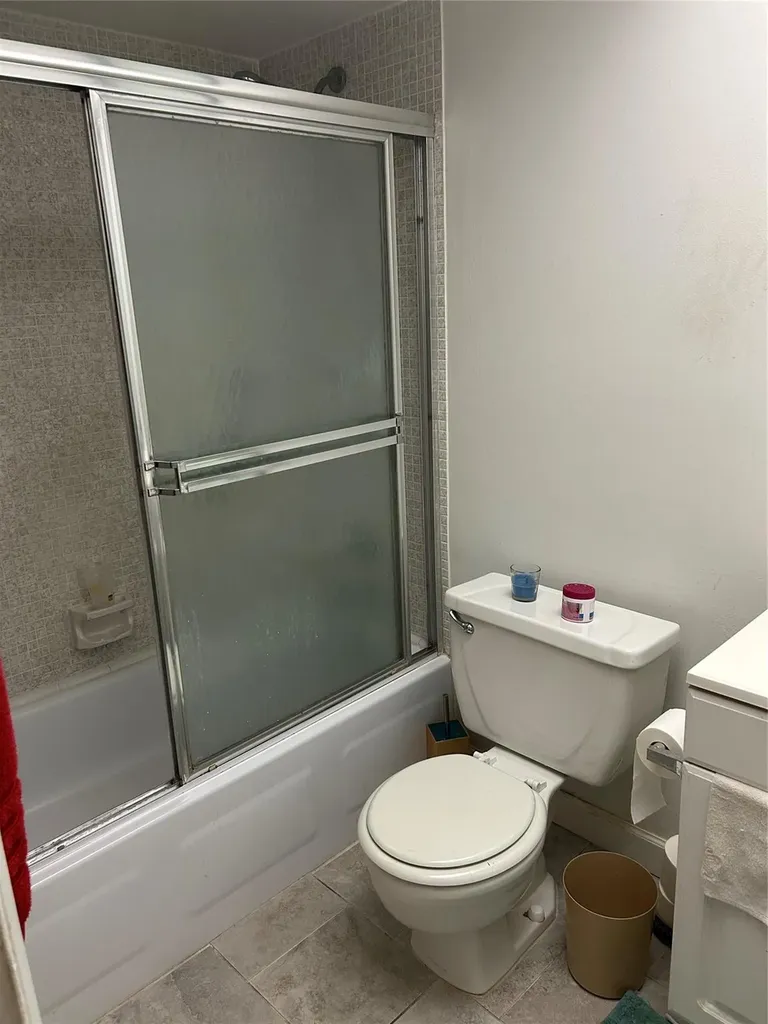2720 N Pine Island Drive Sunrise FL 33322
