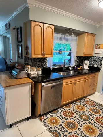 7002 NW 93rd Avenue Tamarac FL 33321