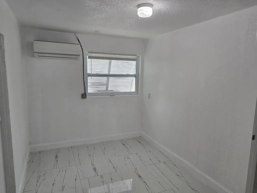 511 N 65th Avenue Hollywood FL 33024