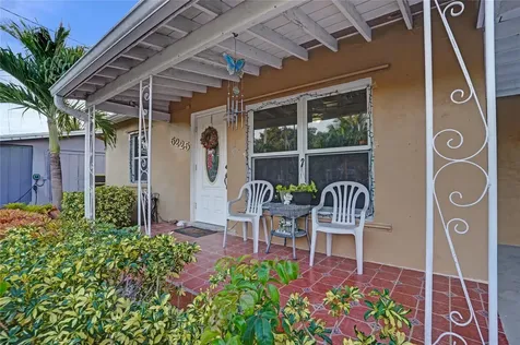 5225 NE 2nd Terrace Oakland Park FL 33334