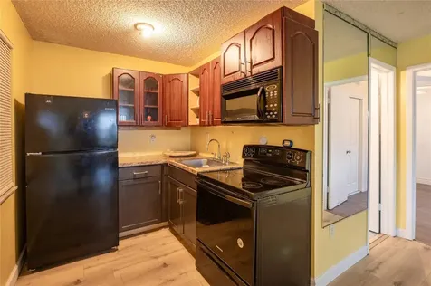 3167 NW 52nd Street Miami FL 33142