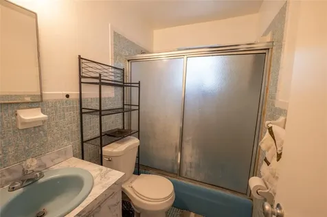 3167 NW 52nd Street Miami FL 33142