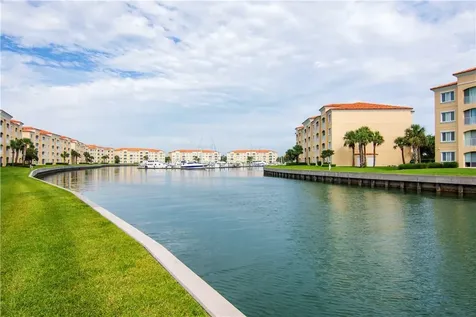 19 Harbour Isle Drive Hutchinson Island FL 34949