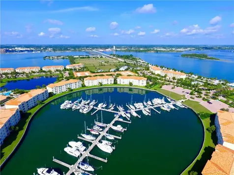 19 Harbour Isle Drive Hutchinson Island FL 34949